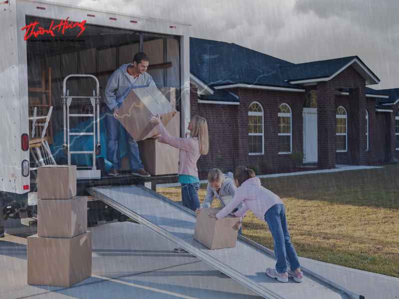 Những lưu ý quan trọng khi chuyển nhà mùa mưa để tránh rủi ro